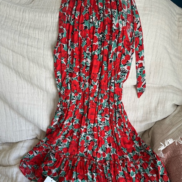 Red halter top dress size M - Picture 2 of 4